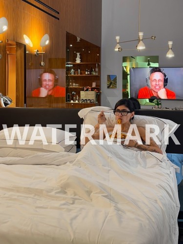 Mia khalifa 8x10 photo - khalifa,
